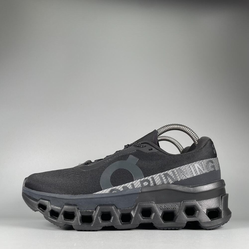 On Running Women's Black Mesh Cloudsole Trainer